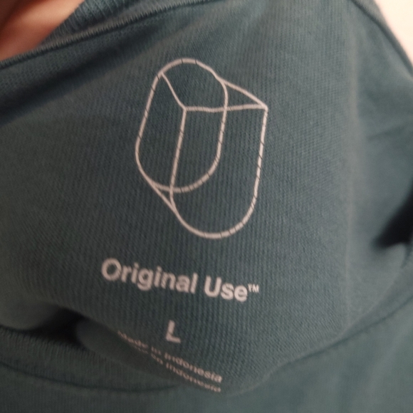 Original use cropped ladies moon/clouds top, size Large - Picture 5 of 6